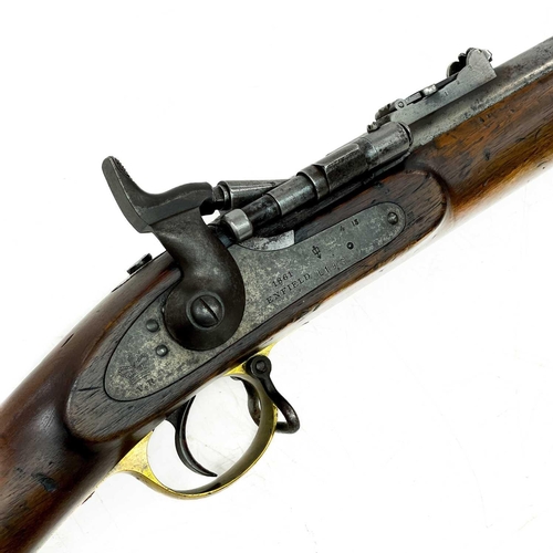 289 - A Snider-Enfield .577 calibre triple-banded breech loading service rifle. With percussion hammer, th... 