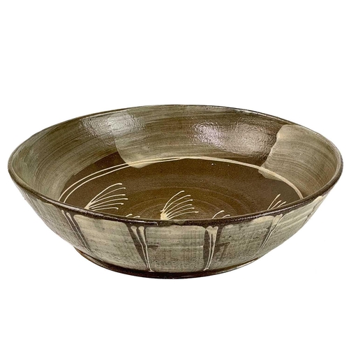 432 - Wakana MOTOKO (1962) Large Bowl Ceramic, impressed markers mark to base, diameter 41.5cm. The bowl d... 