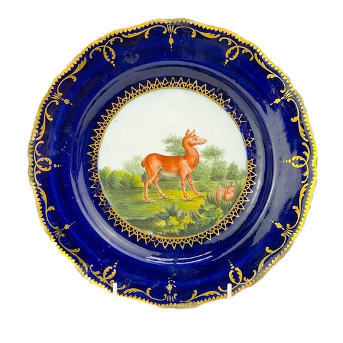 437 - A very rare polychrome Worcester dessert plate. Circa 1770, painted by Jefferyes Hammett O'Neale wit... 