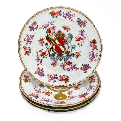 446 - A Samson porcelain armorial plate. In the Chinese export taste, diameter 24cm, together with three o... 