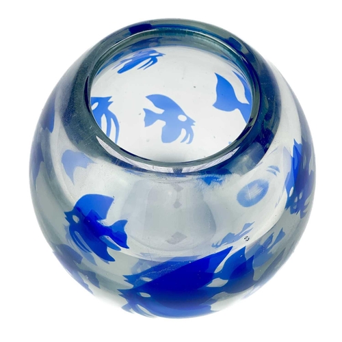 505 - Wilhelm de Moore, for Flygsfors An art glass vase. Decorated with cased blue fish, etched mark to ba... 