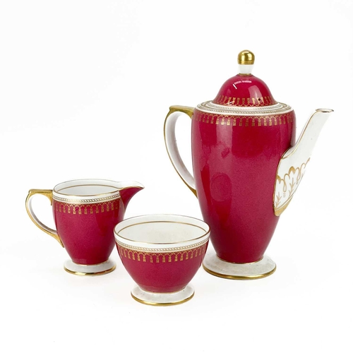 600 - A Spode Ryde pattern ruby ground coffee service. Highlighted in gilt, Y3132 comprising: Coffee pot a... 