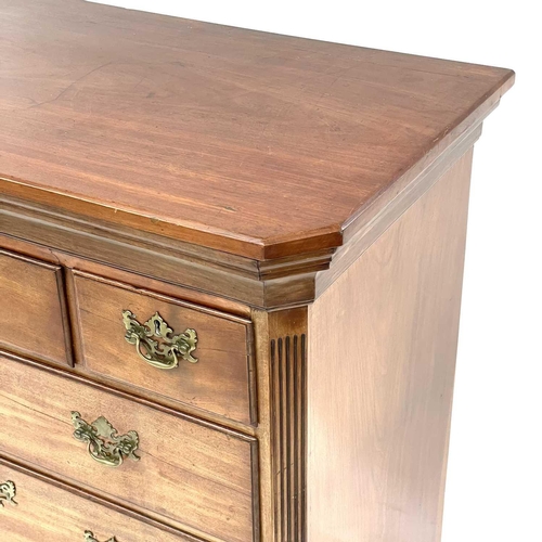 680 - A George III mahogany chest of drawers. Fitted with three short and three long drawers within fluted... 