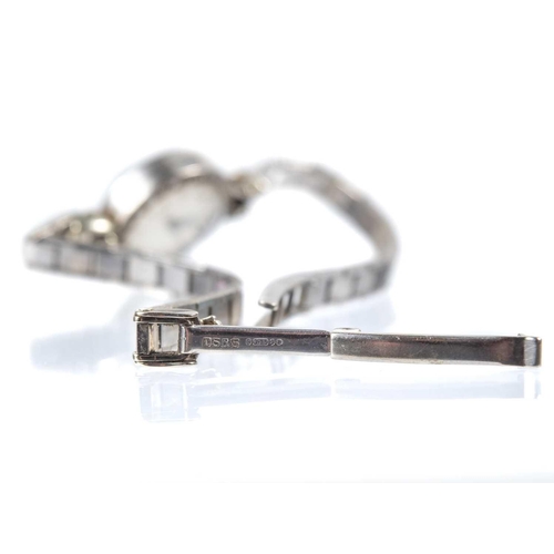 204 - A Tudor Royal Rolex lady's wristwatch with 9ct white gold bracelet and diamond-set bezel. The case n... 