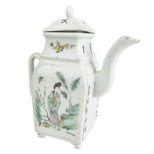 1015 - A Chinese porcelain teapot, circa 1900. Decorated with a mother a child opposed by a single female f... 