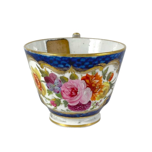 411 - A Worcester blue scale tea cup. Circa 1780, with floral painted panels, together with four assorted ... 