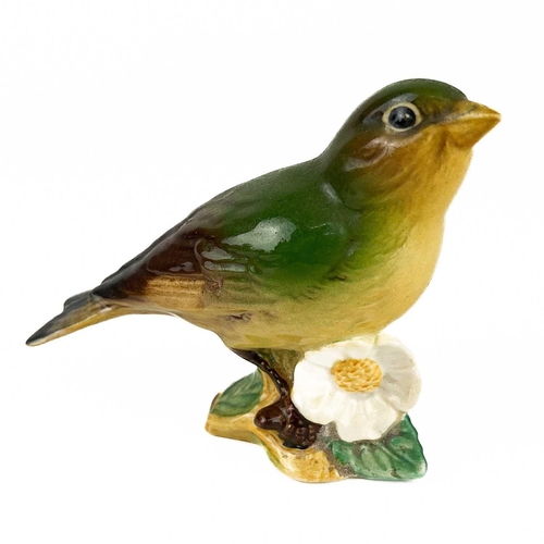 450 - A collection of Beswick pottery birds. To include a Wren, a Greenfinch, a Grey Wagtail, a European W... 