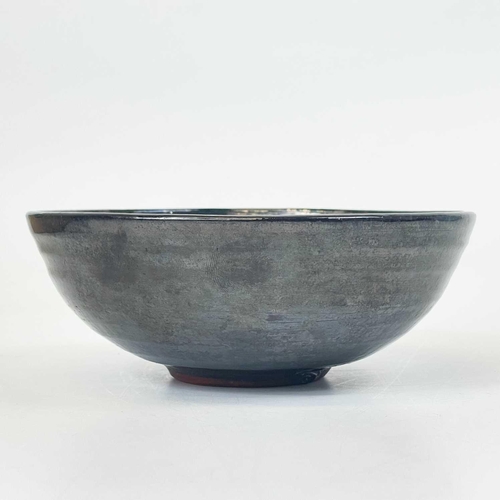 591 - Annette Fuchs (1939-1992). Pottery bowl, diameter 16cm, together with a possibly Margaret Leach vase... 