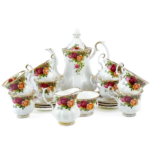 592 - Royal Albert Old Country Rose part service. Comprising: large oval meat platter, two vegetable turee... 