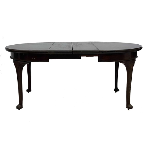 664 - An Edwardian mahogany extending dining table stamped Maple & Co, and four chairs. With rounded ends ... 