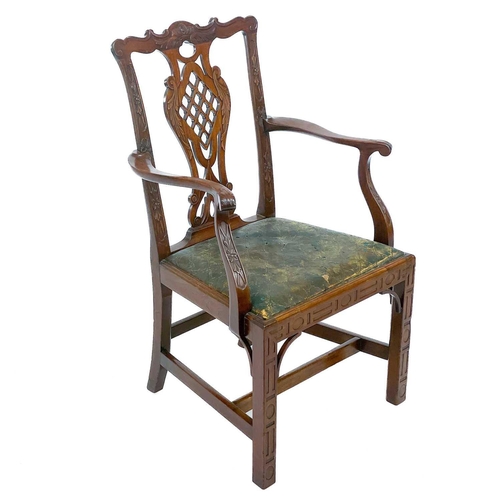 704 - A set of six 19th century mahogany dining chairs in the Chinese Chippendale manner. With pierced vas... 