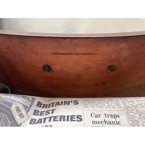 750 - A George III mahogany serpentine front chest. Fitted with four graduated long drawers below a brushi... 