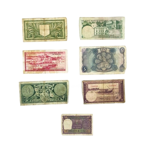 198 - GB and Commonwealth bank notes (x7) Small selection of bank notes including Royal Bank of Scotland a... 