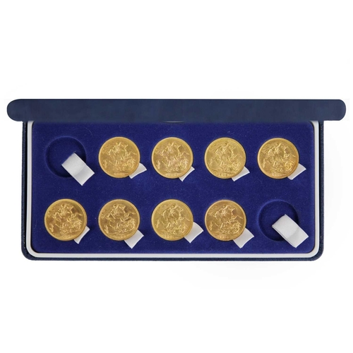 198D - King Edward VII gold set of eight sovereigns in high grade from 1903 to 1910 An attractive cased set... 