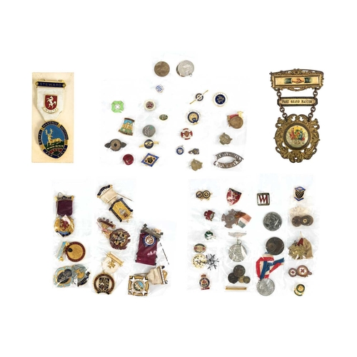 200 - Badges, Medallions, Medals including Masonic and Coronation A quantity of badges, medals etc includi... 