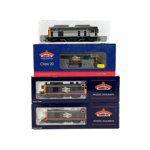 582 - BR class 20 Bachmann boxed Railfreight livered 