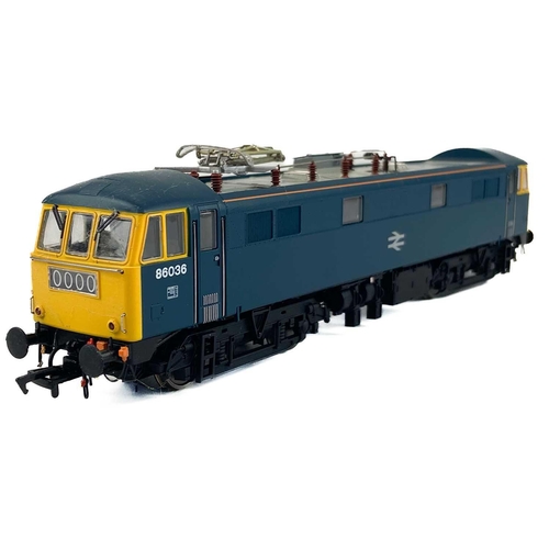 588 - Bachmann / Heljan Class 85 and Class 86 Electric locomotive Comprising: 1: Bachmann 31-678 Electric ... 