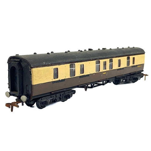 607 - Hornby Dublo Wrenn and Hornby-Acho blue boxed wagons / vans / coach (x27) Comprising: 20 ton tube wa... 