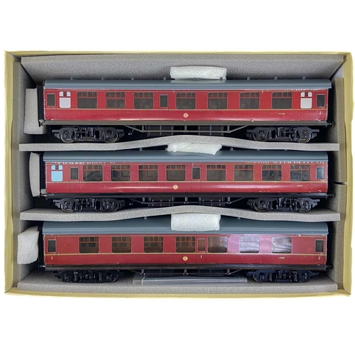 617 - O Gauge Ace Trains BR Maroon Mark 1 Boxed set of 3 coaches (Coach set 