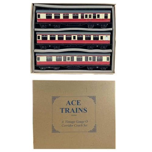 618 - O Gauge Ace Trains BR Crimson & Cream Mark1 boxed set of 3 coaches Comprising 2 x 2nd class Nos. 210... 