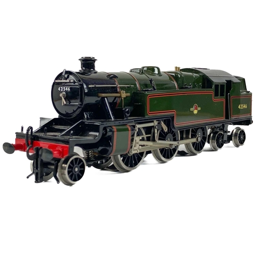 621 - O Gauge Ace Trains Stanier 2-6-4 tank in late BR lined green livery Comprising mint boxed 2-6-4 tank... 