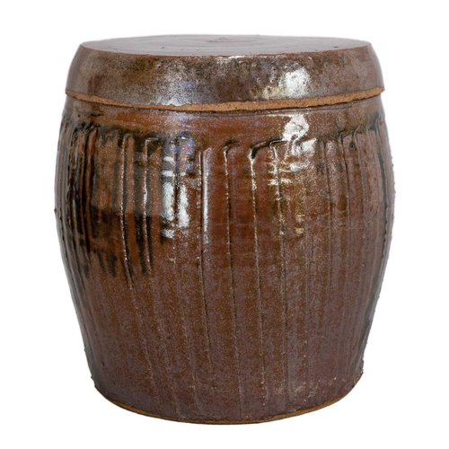 127 - Bernard LEACH (1887-1979) Bread crock or large lidded jar circa 1960, including lid, stoneware iron ... 