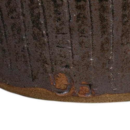 127 - Bernard LEACH (1887-1979) Bread crock or large lidded jar circa 1960, including lid, stoneware iron ... 