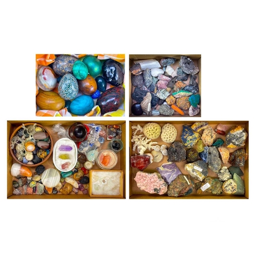 154 - A large collection of minerals. Some sorted, mostly loose, rough minerals. Including several polishe... 
