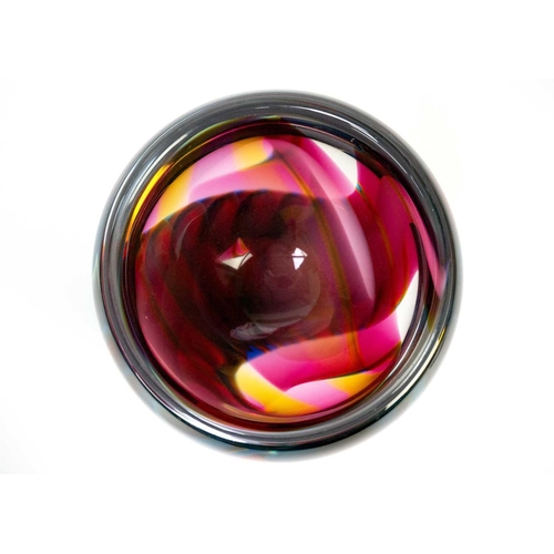 40 - Peter Layton (1940) Studio glass bowl. Nautalis pattern, signed to base 16cm diameter.