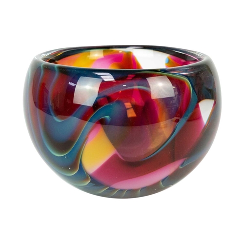 40 - Peter Layton (1940) Studio glass bowl. Nautalis pattern, signed to base 16cm diameter.