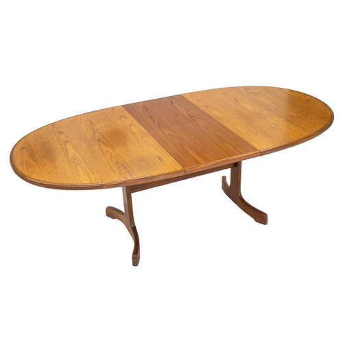 43 - A mid century G Plan teak oval extending dining table. Height 72cm width 163cm depth 107cm, together... 