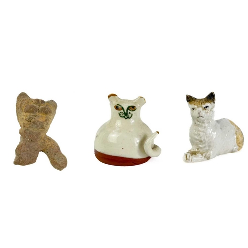 490 - A large white Casa Pupo cat figurine. Damaged. Height 56cm. Together with four other smaller feline ... 