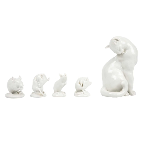 495 - A Vienna white porcelain model of a cat. Height 15cm, together with four Vienna porcelain mice (5). ... 