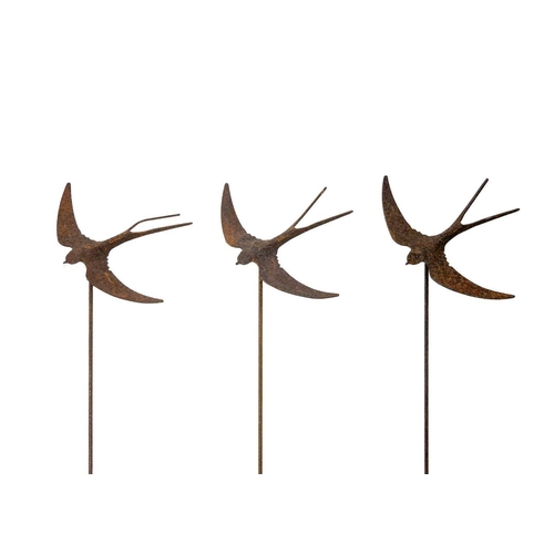 527 - Three wrought iron swallow garden ornaments. Height 155cm. Rusted, Otherwise no condition issues to ... 