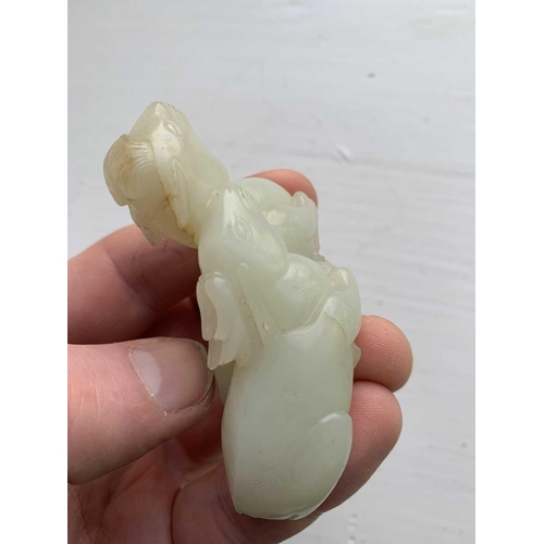 2 - A Chinese carved celadon jade group of deers, Qing Dynasty, 19th century. Height 4.8cm, width 7cm, d... 