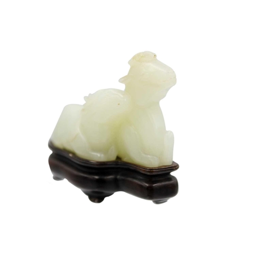 2 - A Chinese carved celadon jade group of deers, Qing Dynasty, 19th century. Height 4.8cm, width 7cm, d... 