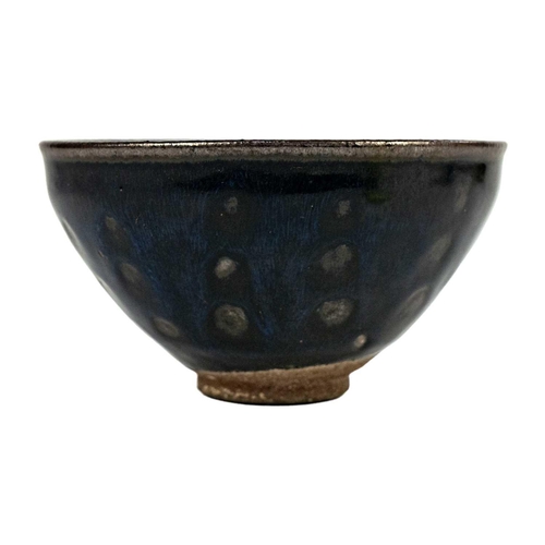 200 - A Chinese lustre glazed stoneware bowl, 20th century. In the Song Dynasty style, height 7cm, diamete... 