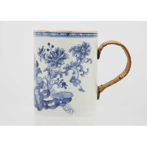 221 - Two Chinese porcelain tankards, 18th century. Height 13.3cm, diameter 10cm and height 12cm, diameter... 