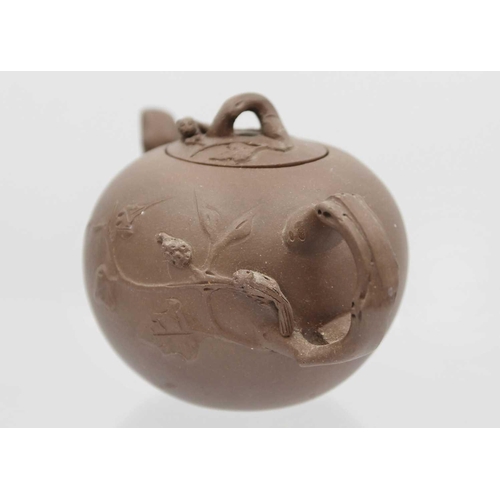 233 - A Chinese Yixing teapot. Height 7.5cm, width 12.5cm, depth 7.5cm. Maurice Jenkins (1933-2022). North... 