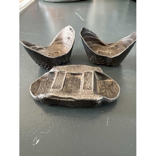 310 - Three Chinese silver ingots. Total weight 353 grams. (3) West Cornwall private seller, by family des... 