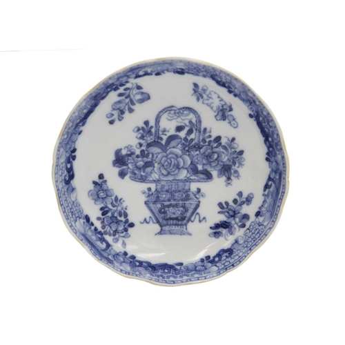 355 - A pair of Chinese export blue and white porcelain dishes, 18th century. Height 3cm, diameter 12.5cm ... 