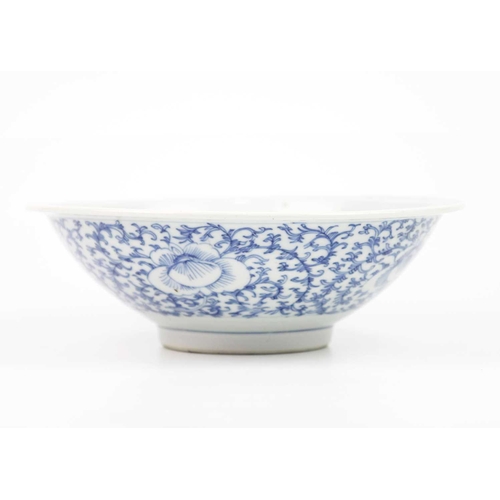 365 - A Chinese blue and white porcelain bowl, 19th century. The interior with central shou symbol surroun... 