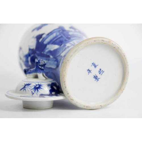 606 - A Chinese blue and white porcelain vase and cover, Qing Dynasty, late 19th century. The cover surmou... 