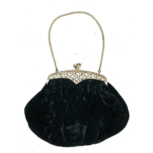 514 - A collection of ladies evening bags. Comprising a 1940s 'Corde' black cord handbag, 17.5cm x 19cm (e... 