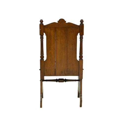 592 - A pair of late Victorian aesthetic movement oak side chairs. With incised panel backs, solid seats, ... 