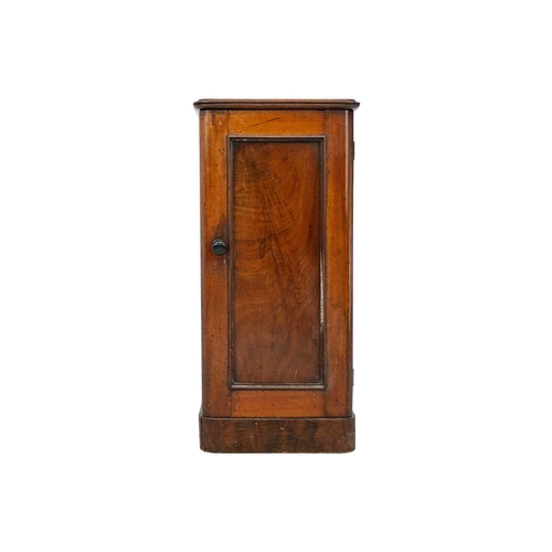 612 - A Victorian mahogany pot cupboard. Height 75cm width 35.5cm depth 32.5cm.