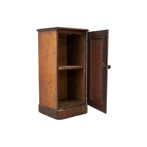 612 - A Victorian mahogany pot cupboard. Height 75cm width 35.5cm depth 32.5cm.