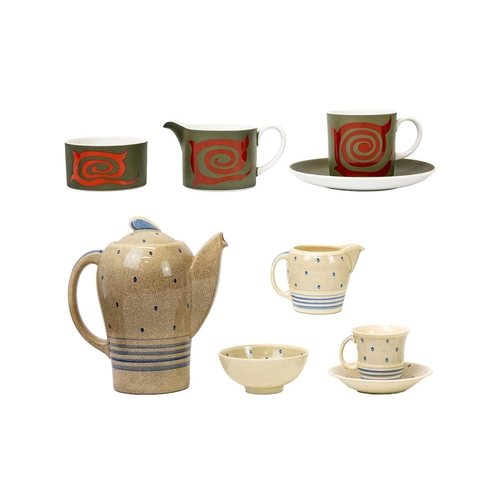 189 - A Susie Cooper Crown Works Burslem Kestrel shape coffee set. Including coffee pot and cover, sugar b... 