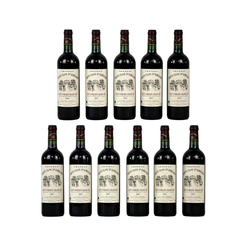 211 - Eleven bottles of Chateau Vieux Clos St Emillion Grand Cru 2005. Each 750ml, 13% vol.