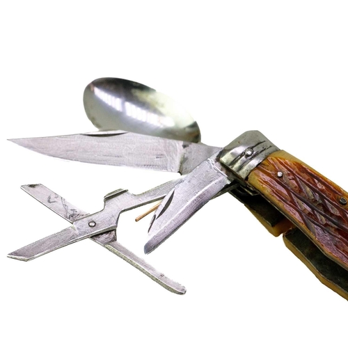 27 - A Campaign multi blade penknife. Length 12cm. This reproduction knife is in excellent condition.